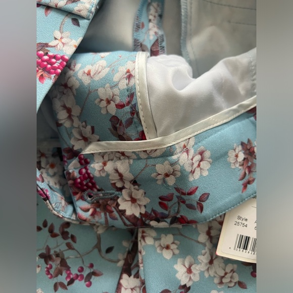 Pants - Picture 9 of 15